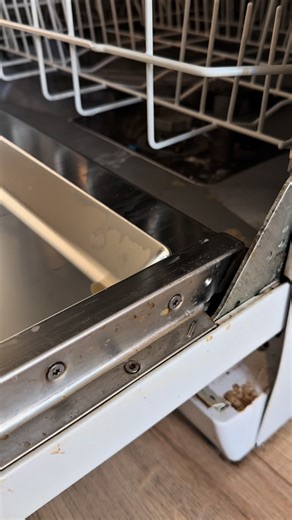 Rosa-Sophie Seffelaar on Instagram: "Helaas nogsteeds geen schoonmaakknop gevonden. Momenteel is er 30% korting bij @achateshop + een valentijnskorting van 14% EXTRA! En met de code ROSA5 krijg je dus nog €5 éxtra korting boven op al deze sale. Ik zeg rennen! 😍😍😍 *ad *affiliate #fyp #schoonmaken #cleaning #schoonmakenmetachate #moedersvaninstagram"