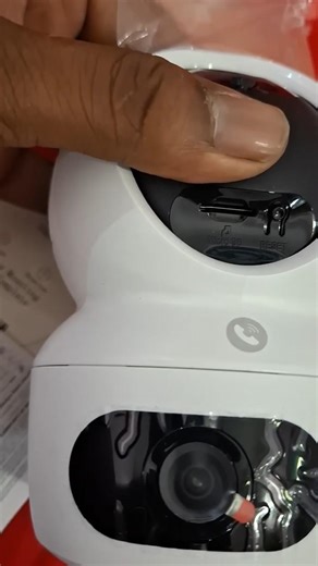 EZVIZ H7c Memory card slot