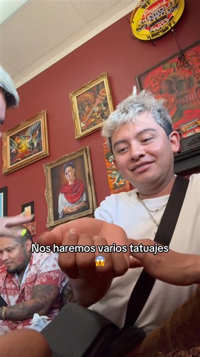 Nos ponemos varios tatuajes 😱 LEO tattoos #fyp #foryoupage #couple #love #viralvideo #jonasymike #tattoo #tattooartist #tatuajes | Jonas yomero oficial