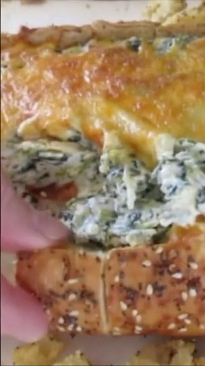 SUPER BOWL FOOD 🏈 SPINACH DIP IN BREAD BOWL 😋 #food #superbowl #game #fun #party #homemade #recipe