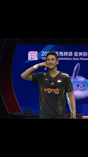 原来这就是法汉和帕尼查蓬的电话梗！So that's where the meme about Panitchaphon and Farhan came from. #badminton