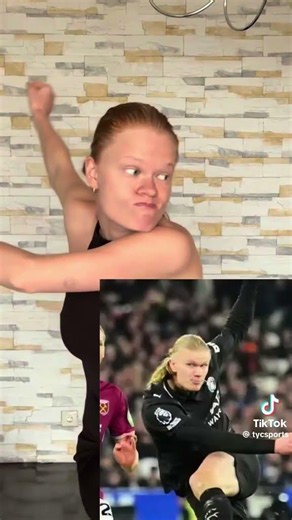 La modelo rusa Anastasia Kostromitina , la gemela de Haaland