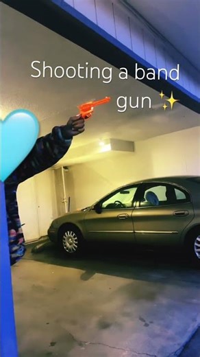 Shooting a band gun ￼