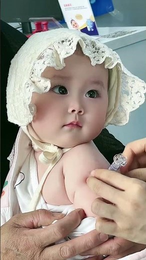 Cutest Baby Reactions During Vaccination