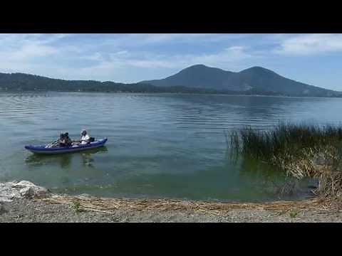 AirKayaks.com: Aquaglide Chinook Tandem Inflatable Kayak for 1-3 paddlers