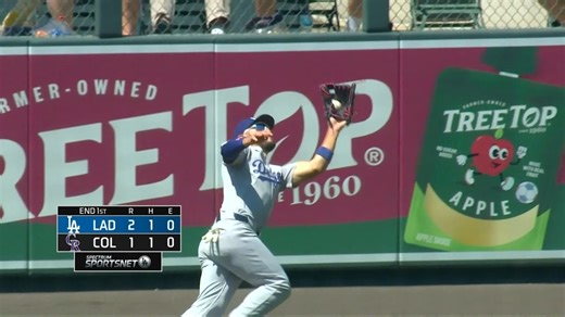 Michael runs it down for the out! | Los Angeles Dodgers