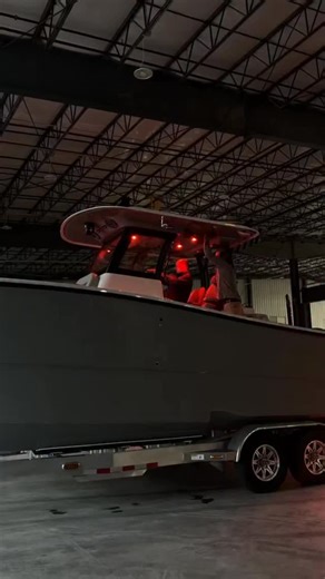 Freeman Factory … after hours 🚨 #FreemanBoatworks #Freeman29 | Freeman Boatworks