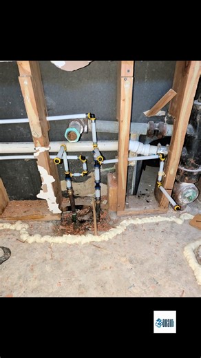 Removing some galvanized water lines & installing pex piping 💦💧👨🏾‍🔧🔨🪠🚐#bluecollar #diy #reels #exploremore #plumber