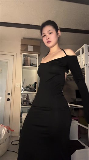 Cooliopink (@cooliopink)’s videos with Dancing Nihilist - Slowed Welly Well - pathetic240px