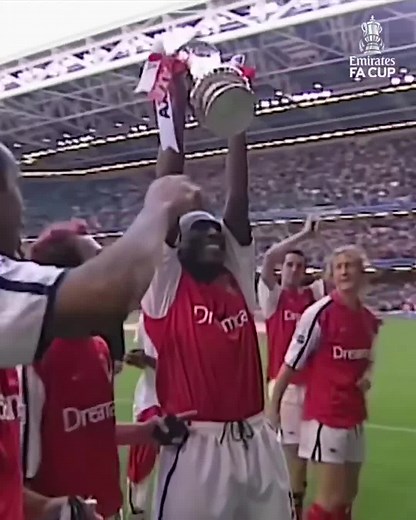 Two stunning strikes! 💥 📆 #OnThisDay in 2002: Two spectacular second-half strikes from Ray Parlour and Freddie Ljungberg secure 2002 FA Cup for Arsenal 👏 | The Emirates FA Cup