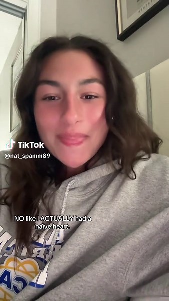 Recognizing the Signs of Naivety in Relationships