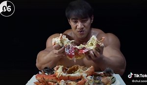 Delicious King Crab Mukbang with Hwang Chul Soon | Seafood Feast