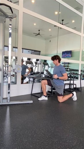 Exercise Tutorial: 1/2 Kneeling Single Arm Row