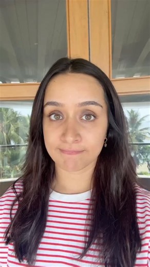 Shraddha ✶ on Instagram: "Kis Kiska breakup Valentine’s ke around hua hai??? Ab nahi hoga… @palmonas_official Gift Boxes 🎁"