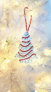 37K views · 809 reactions | It’s the cutest thing I swear you’ll ever see! I had to reshare my favorite Christmas craft of last year! I created this Christmas tree cake ornament using felt, iron-on vinyl and Beacon Adhesives tacky glue! It is just so dang cute. Not sure I could ever top this one. #littledebbie #christmastreecake #feltcraft #diychristmas #cricutmade #seasonaldecor #diycrafts #christmascrafts | Weekend Craft | Facebook