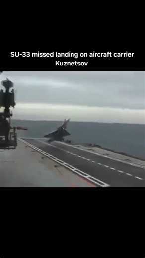 The media called the Su-33's training maneuver near the aircraft carrier a "failed landing". A spectacular 16-second video shows a training approach to the landing of the Su-33 carrier-based aircraft carrier Admiral Kuznetsov. Many users who unknowingly comment or refer to the video as a "failed landing" are actually mistaken. According to Ridus, this training maneuver is a normal situation. The pilot of the Su-33 deck-based fighter jet performs a maneuver to land on the deck, reducing its speed