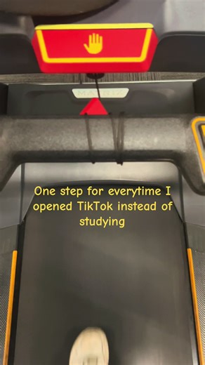 Yellow font 😝#studywithme #studytok #studentlife #procrastination #funstudytok