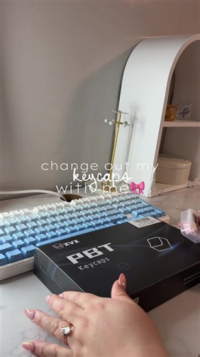 Cute Bow Keycap: A Guide to Changing Your Keycaps