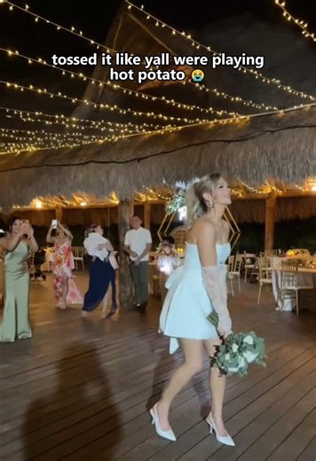Bridal Bouquet Toss: A Fun Wedding Tradition