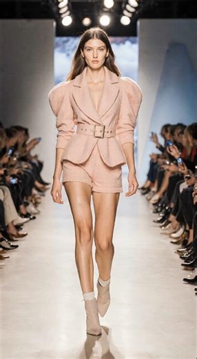 Model Ramp Walk Excellence: Iconic Strides That Spark Social Buzz