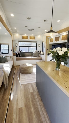 203K views · 1.5K reactions | Could You Think of Yourself Living in This Spacious Fifth Wheel? | Tiny Home Tours | Facebook