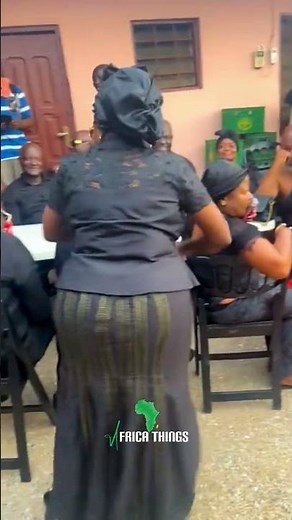Beautiful Ghanaian Woman Steals the Show with Elegant Adowa Dance 💃🔥 #Culture
