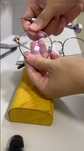 lensometer ,how to use lensometer, power check in lensometer #facts #opticalillussion#shorts #lens