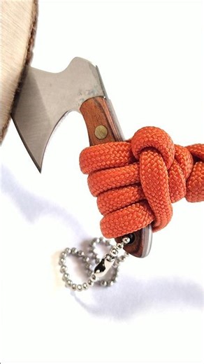 Fist Grip Knot by CbyS