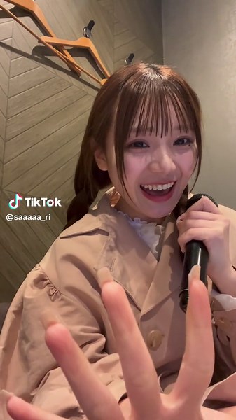 ハピチョコ ノリノリ！一人カラオケで歌う