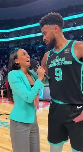 Hilariously Awkward Courtside Proposal FAIL With Star Player | You Won’t Believe His Reaction!