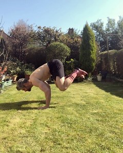 2.5K views · 113 reactions |  Flying Frog Challenge!⁠⠀ Press up into...