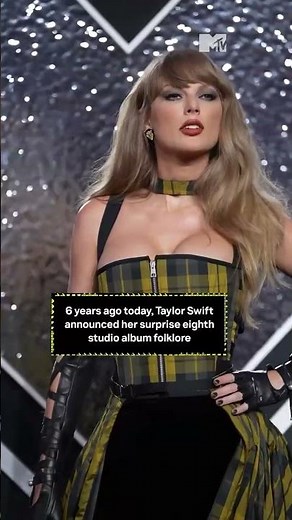 6 years ago Taylor Swift dropped a surprise album and casually won Album of the Year 🏆🐐