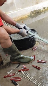 The crew begins the process of making a micro fishing rod | Salman Nursyahid