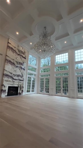 Marble Fireplace! 🤍 Inspiring moments of pure architecture and elegance. 🎥 by lordofmarmi . . Wishing you a restful, inspired end to the weekend. . . . Follow @andersonamaral_usa for more beautiful spaces. . . #mybhghome #howwedwell #designsponge #interiordesign #myoklstyle #styleathome #dreamhouse #interiorstyle #interiordesigntrends #houselove #neutraldecor #lightandbright #hometour #currenthomeview #luxuryhome #archdaily #makehomeyours #homesweethome #interiorstyling #atlinteriordesign #atl