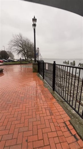 Live from Cardiff Bay as parts of Wales brace for Storm Goretti and weather warnings 🏴󠁧󠁢󠁷󠁬󠁳󠁿 | WalesOnline