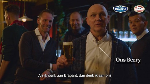 Al generaties lang proosten we samen met Bavaria, het bier van ons PSV. | PSV