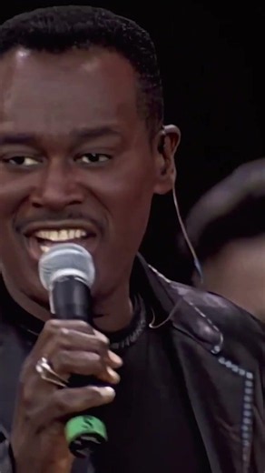 Two performances. One timeless classic. ❤️ #LutherVandross #NeverTooMuch #ClassicSoul #YTShorts
