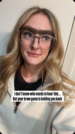 ✨ Let’s be real—your brows do way more than frame your face. Uneven, sparse, or smudged arches can silently age you, make your makeup look unfinished, and even kill your confidence. 🫥 It’s time to upgrade to luxury powder brows and reclaim your glow—because your face deserves it. 💁‍♀️ 📍Grande Prairie Luxury Powder Brows | Peppered With Pigments