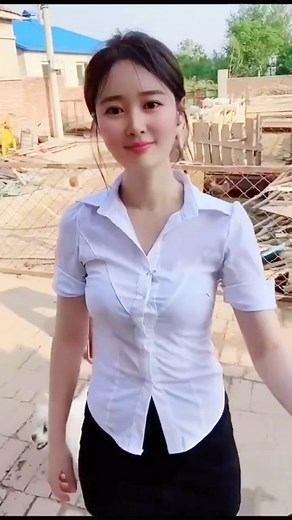 漂亮的农家女#美女 #气质女神 #每日穿搭 #最迷人的微笑 #beauty #生活日常