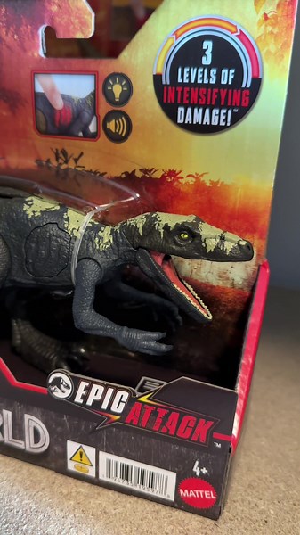 The new EPIC ATTACK Pyroraptor and Herrerasaurus have arrived! Will you add these to your Jurassic World collection? #jurassicpark #jurassicworld #collectjurassic #jurassictoys #juetes #toys #dinosaurs