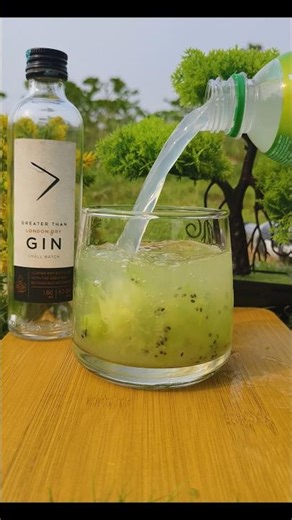 gin cocktail 🍹 #drink #viral #sorts