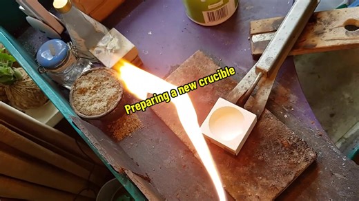 Preparing a new cruicble #australia #tasmania #sandcasting #kirraleajewellery #foryoupage #fyp #australiabased #sandcastingteacher #flame #tools #sandviktools