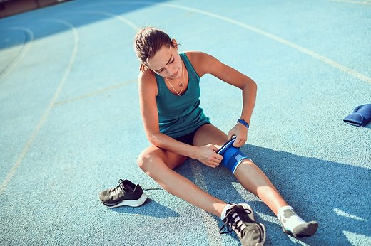 IT Band (Iliotibial Band) Syndrome: Causes, Symptoms And Treatment