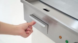 Commercial Electric Griddle, 22”3000W Countertop Flat Top Teppanyaki Grill with 122~572℉ Adjustable Temperature Control and Hidden Oil Collecting Tank