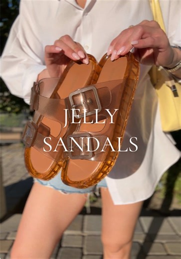 True to size and wide-foot friendly. Pool jelly slide sandals 🌊 #sandals #jellysandals #cushionaire #widefootfriendly @Cushionaire