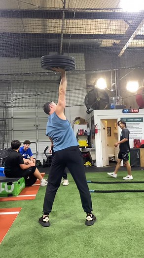 Elevate Baseball killed their workout this evening! Sprint conditioning, and single arm push/pull concepts. Athletes are in the age ranges of 13-15 yrs old. Based on American Pediatric guidelines, these age groups should be jumping, throwing, running and learning foundational strength training exercises. Tonight it was important to establish a conditioning standard, and sprinting is specific to running bases in baseball. All of the athletes trained with intent, and we appreciate the effort all t