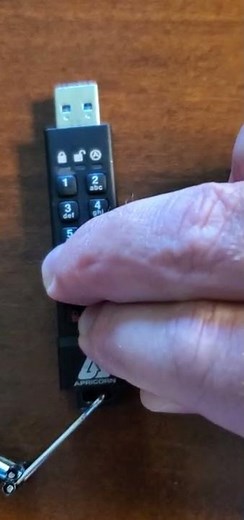 blinking red light on aegis key