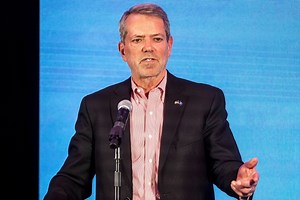 Nebraska governor to undergo rib surgery after horse-riding incident