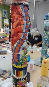 Mosaic Garden Pole Workshop in progrss June 2025 #gardenart #MosaicWorkshop #gardenpole