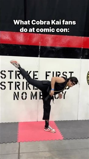 Cobra Kai fans at comic con 🐍: #cobrakai #karatekid #martialarts #comiccon #karate #martialartist